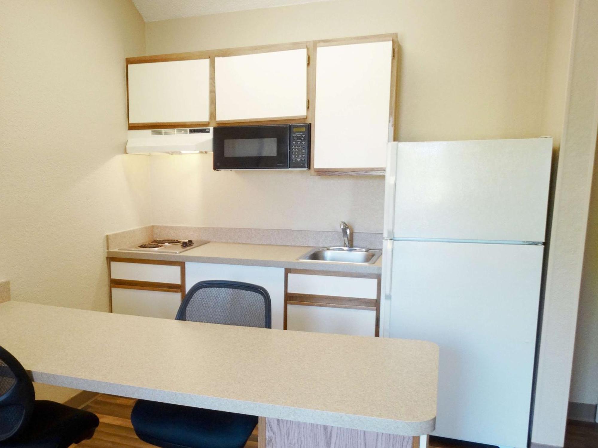 Extended Stay America Select Suites - Providence - Airport Warwick Eksteriør bilde