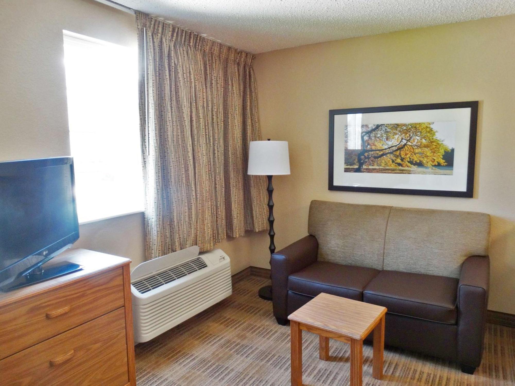 Extended Stay America Select Suites - Providence - Airport Warwick Eksteriør bilde
