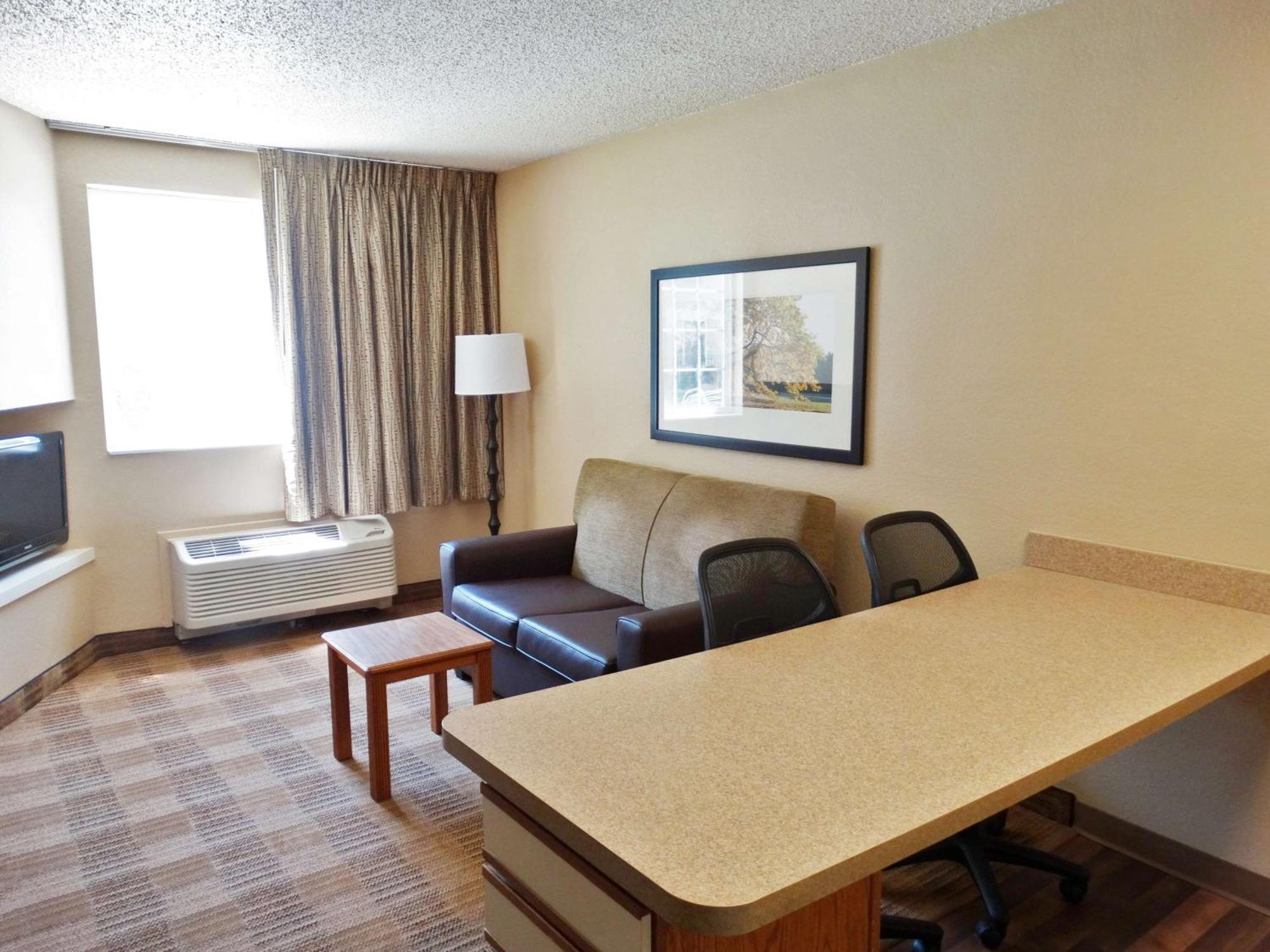 Extended Stay America Select Suites - Providence - Airport Warwick Eksteriør bilde