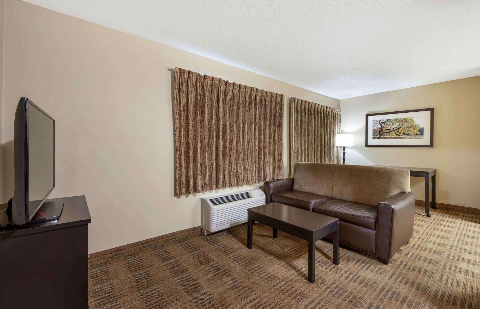 Extended Stay America Select Suites - Providence - Airport Warwick Eksteriør bilde