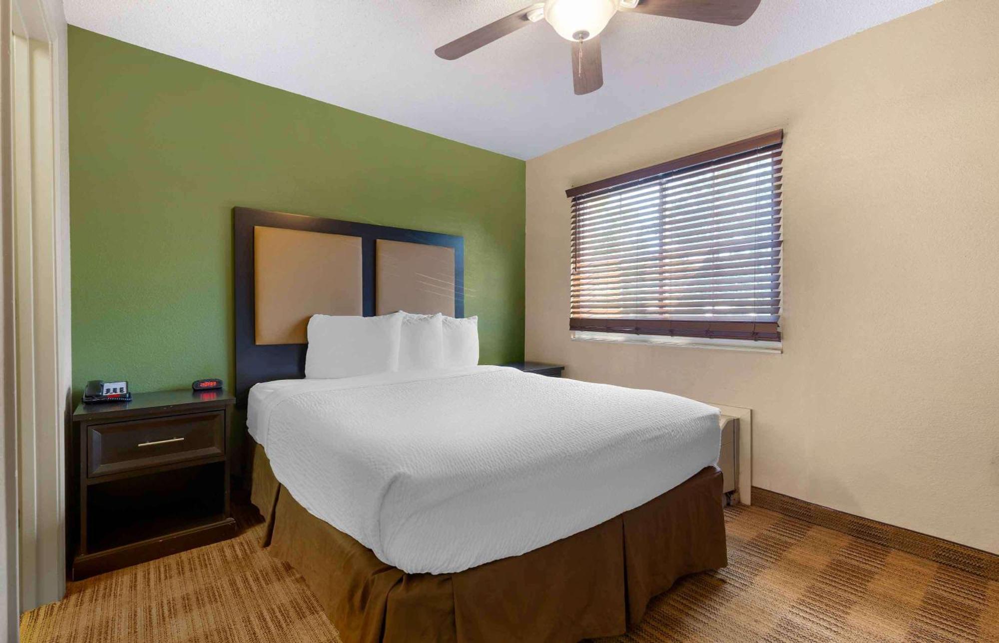 Extended Stay America Select Suites - Providence - Airport Warwick Eksteriør bilde