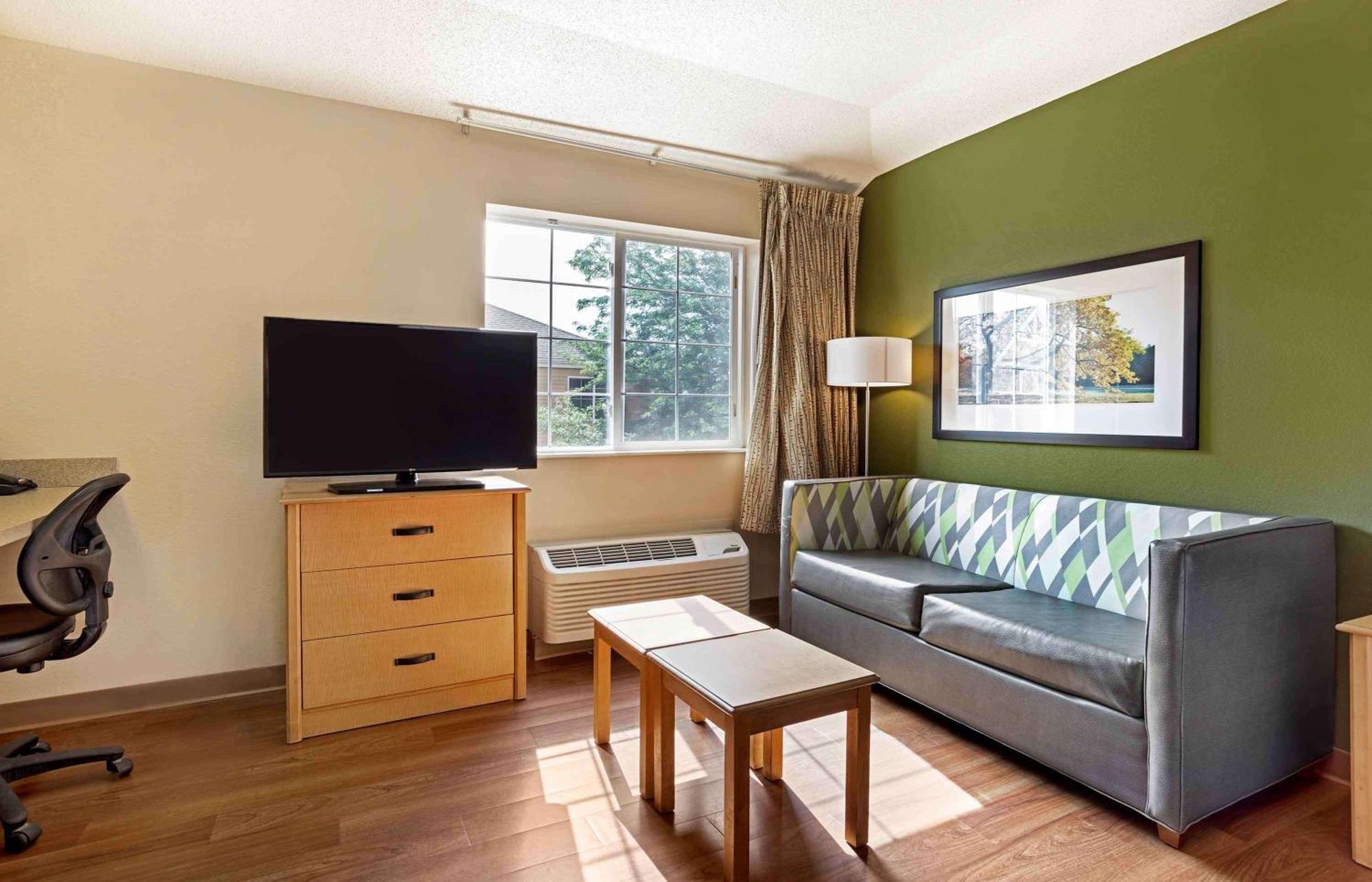 Extended Stay America Select Suites - Providence - Airport Warwick Eksteriør bilde