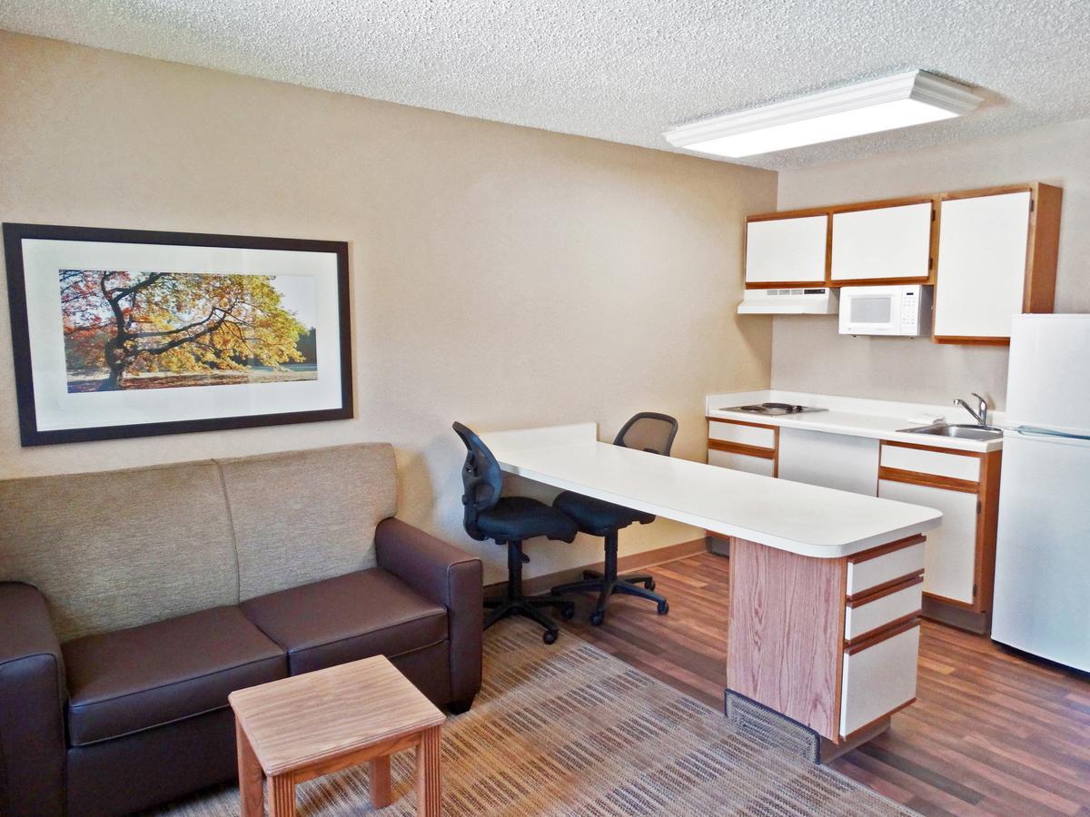 Extended Stay America Select Suites - Providence - Airport Warwick Eksteriør bilde